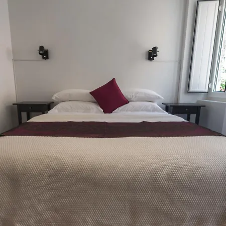Apartment Olival 95 *